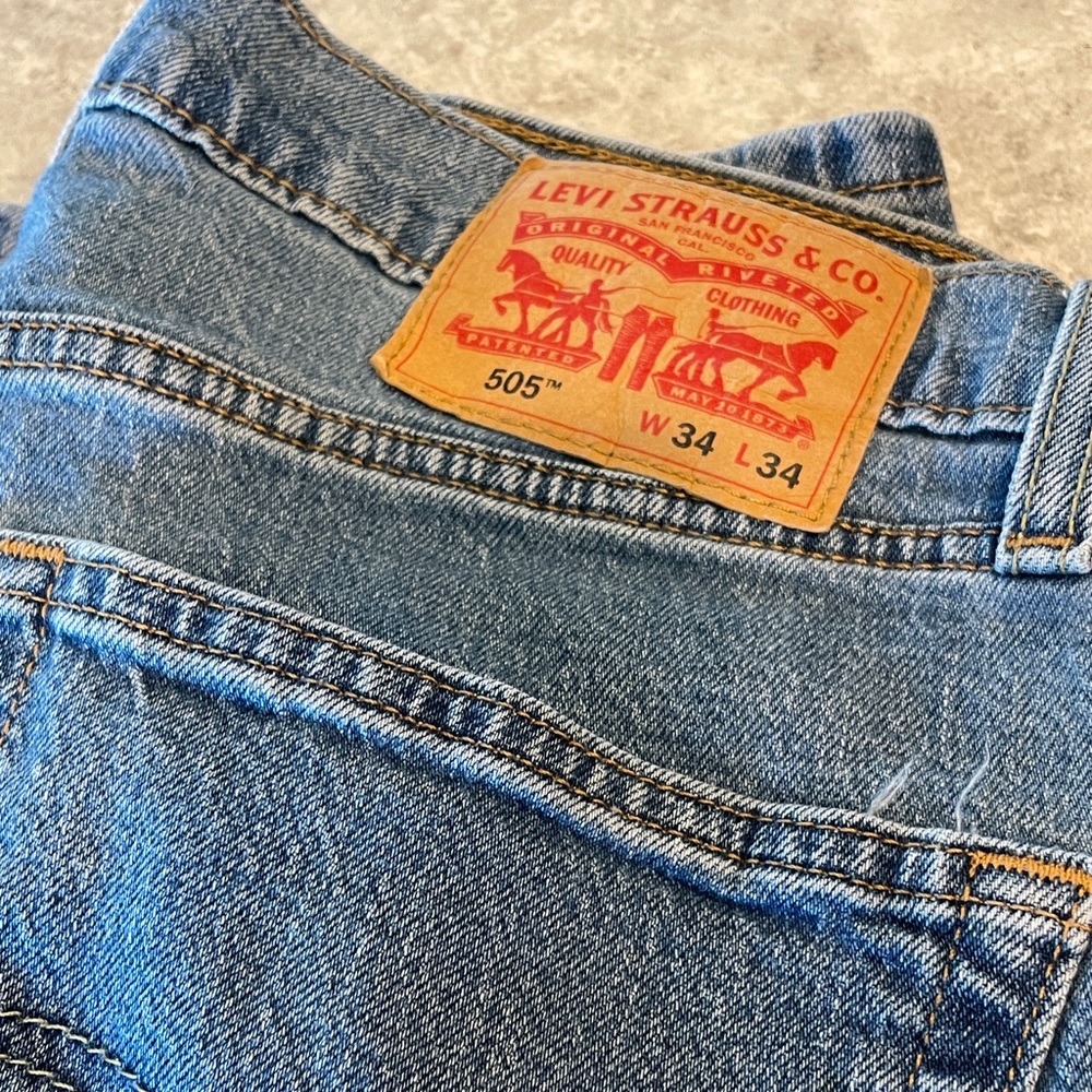 Levi's Men's Classic Denim Jeans lot 3 light dark Euc size 34x34 &33x34